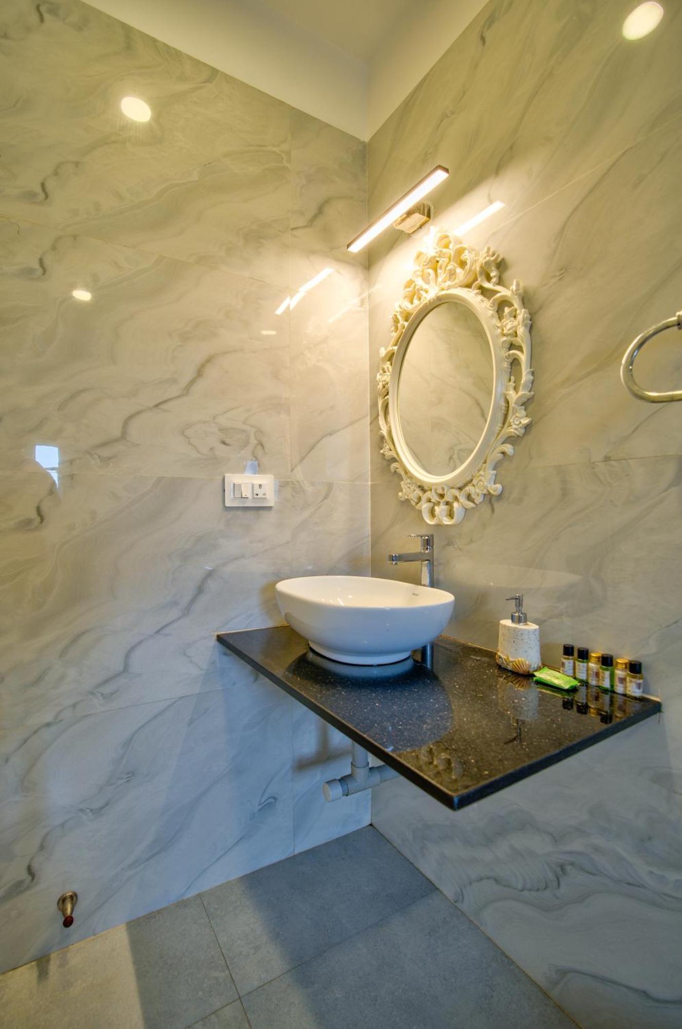 Candolim Beach White Residency Baga Exterior photo